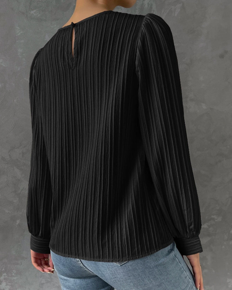 Plain blouse with lantern sleeve